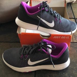 Nike Women’s Flex Trainer 7